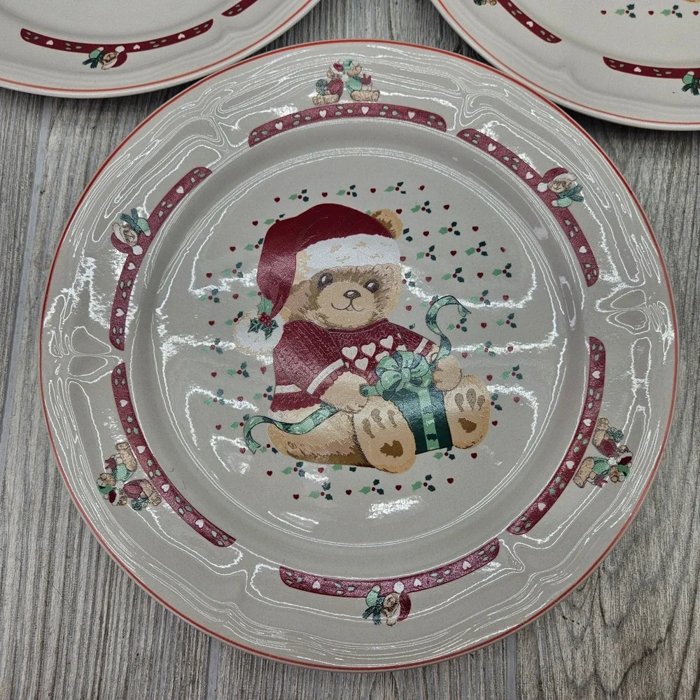 Tienshan Stoneware Country Christmas Teddy Bear Present Dinner Plates Set of 3